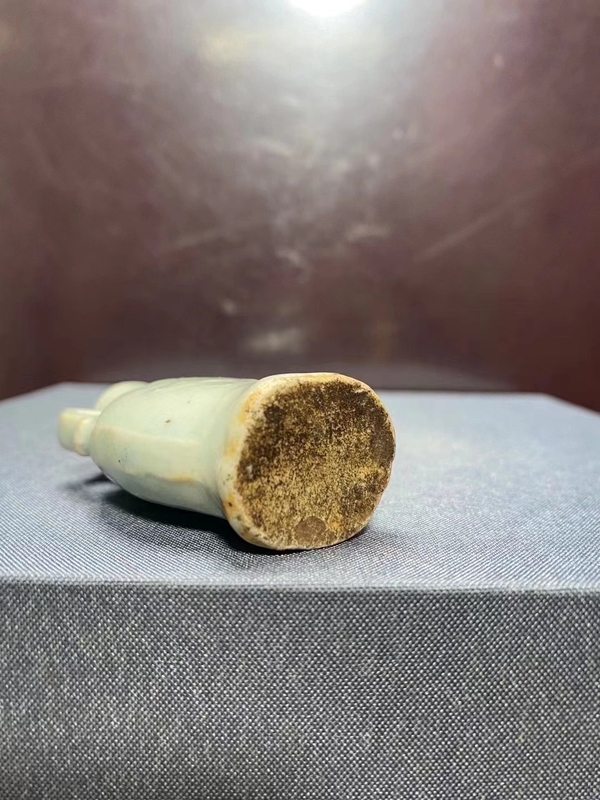 古玩陶瓷豆青釉花卉雙耳瓶拍賣,當前價格520元
