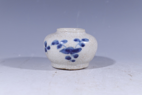古玩严选明晚期·哥釉青花花卉纹水盂拍卖，当前价格4172元