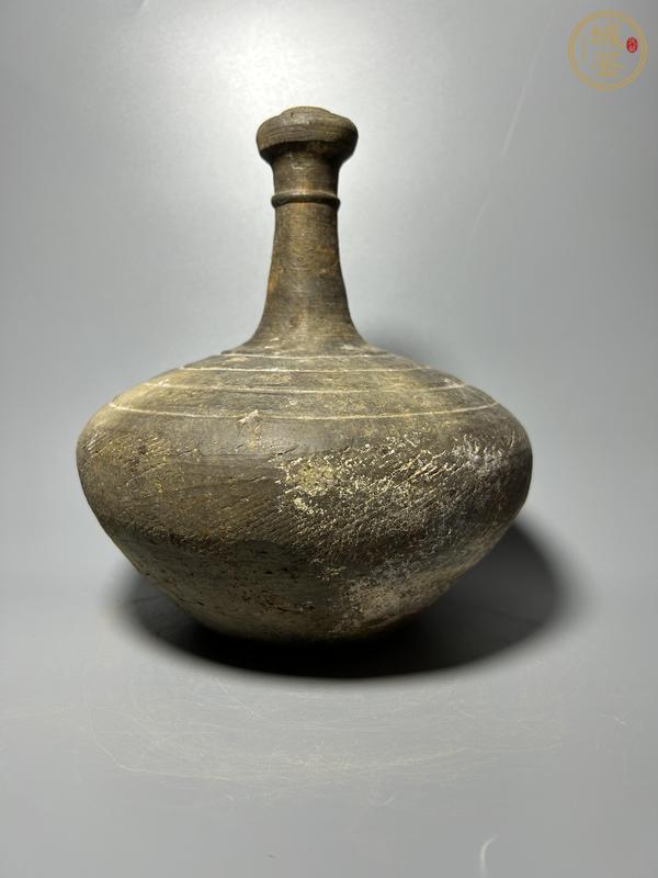 古玩陶瓷弦纹蒜头瓶 真品鉴赏图