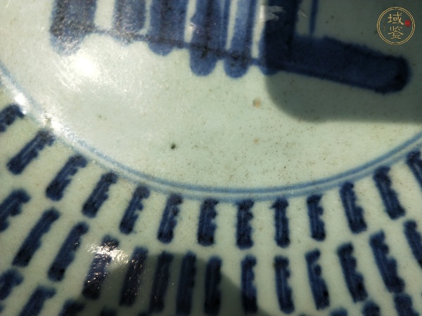 古玩陶瓷清中梵字纹青花盘真品鉴赏图