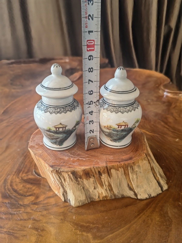 古玩陶瓷景德鎮制款粉彩山水紋蓋罐拍賣,當前價格168元
