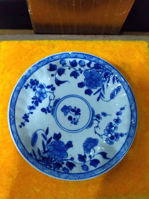 古玩陶瓷清康熙花卉紋青花瓜棱杯盤拍賣,當前價格1888元