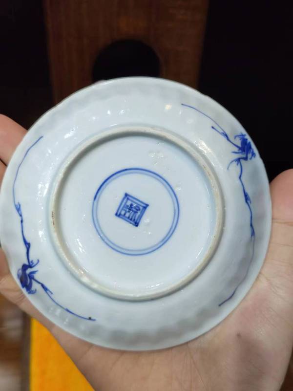 古玩陶瓷清康熙花卉紋青花瓜棱杯盤拍賣,當前價格1888元