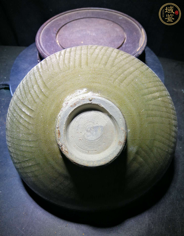 古玩陶瓷宋·青釉劃花紋碗真品鑒賞圖