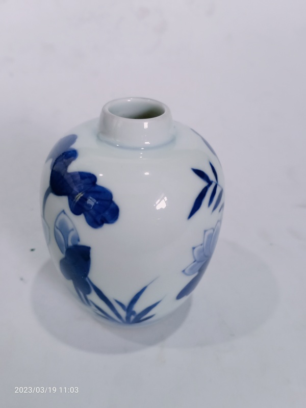 古玩陶瓷一路連科青花罐拍賣,當(dāng)前價(jià)格0元