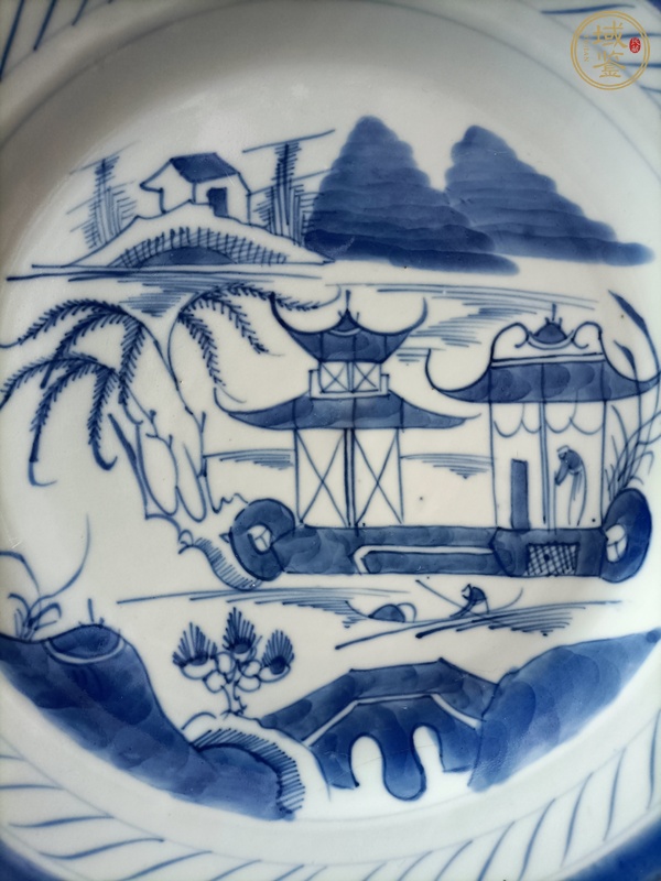 古玩陶瓷清中·青花山水樓閣紋盤真品鑒賞圖