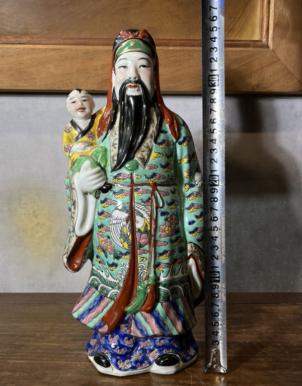 古玩陶瓷晚清民國(guó)粉彩福星人物造像拍賣,當(dāng)前價(jià)格1688元
