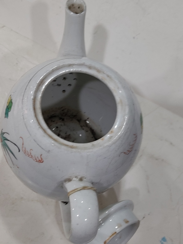 古玩陶瓷龍鳳紋執(zhí)壺拍賣,當前價格560元