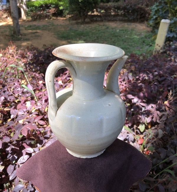 古玩陶瓷青白釉瓜楞執(zhí)壺拍賣,當前價格3500元