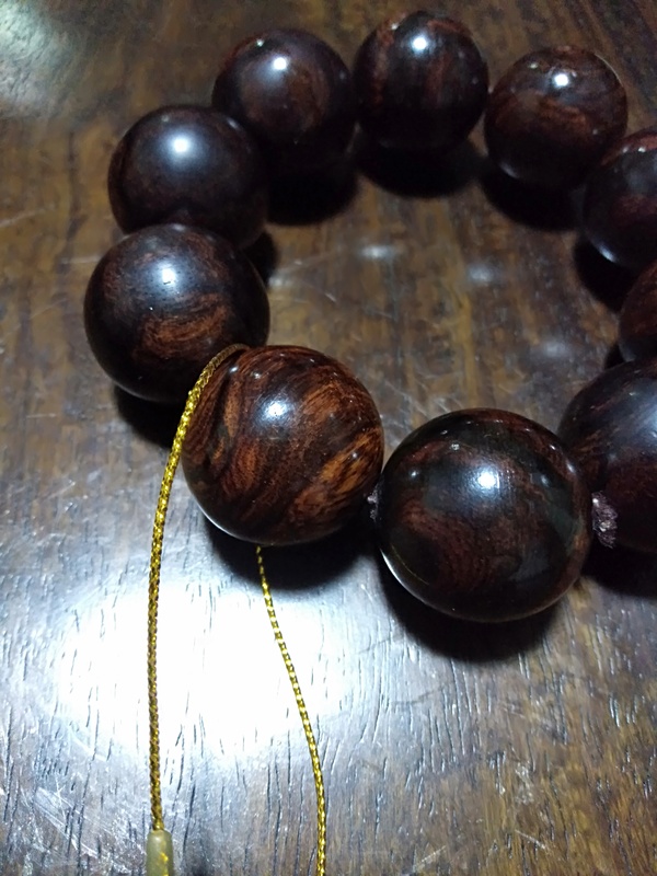 古玩雜項黃花梨手串拍賣,當前價格1300元