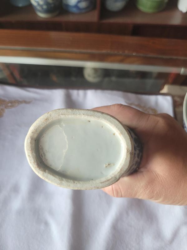 古玩陶瓷青花雙龍戲珠紋抱月瓶拍賣,當(dāng)前價(jià)格8800元