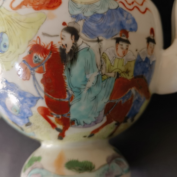 古玩陶瓷廣彩人物壺拍賣，當(dāng)前價(jià)格3000元