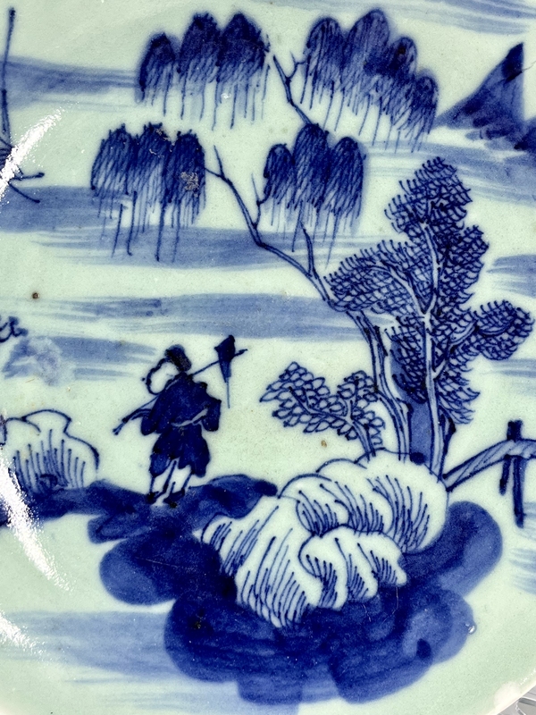 古玩陶瓷清中期?豆青釉青花山水人物盤拍賣,當前價格1888元