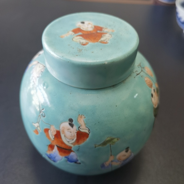 古玩陶瓷綠地粉彩茶葉罐拍賣，當前價格5000元