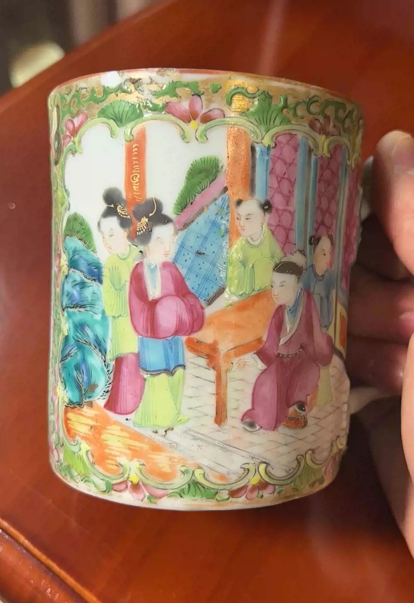 古玩陶瓷清晚期廣彩人物故事圖馬克杯拍賣,當前價格880元