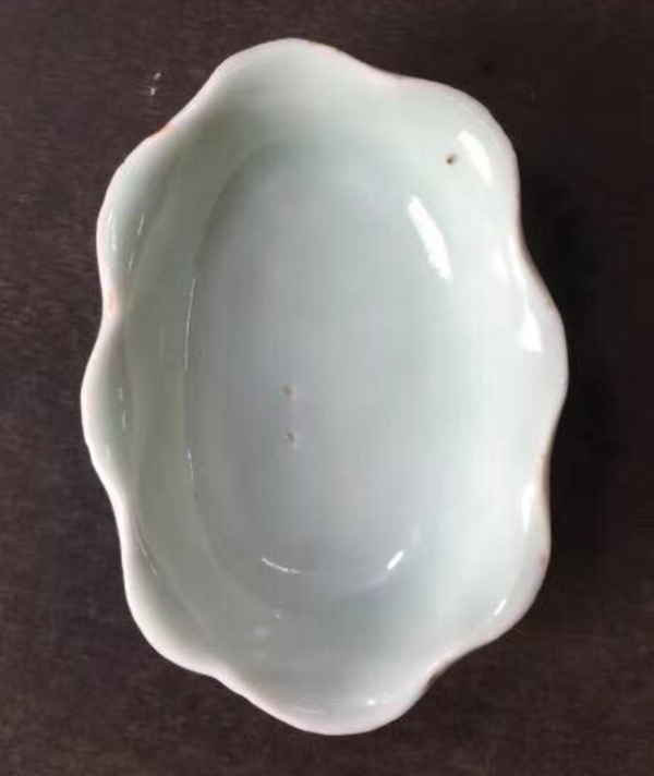 古玩陶瓷晚清民國冬青釉葵口洗拍賣,當前價格0元
