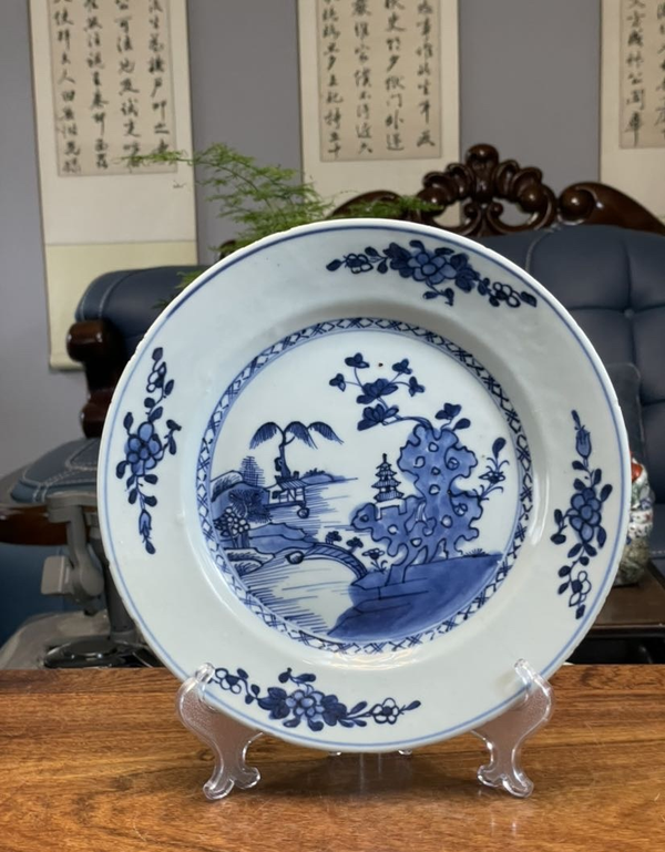 古玩陶瓷【平臺實物保真】清乾隆青花通景山水紋盤拍賣,當前價格958元