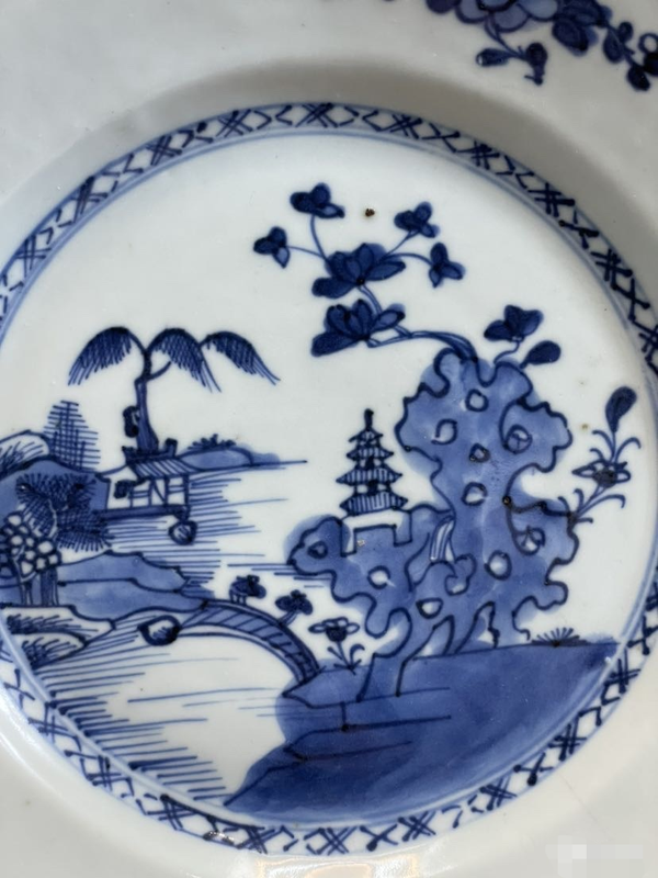 古玩陶瓷【平臺實物保真】清乾隆青花通景山水紋盤拍賣,當前價格958元