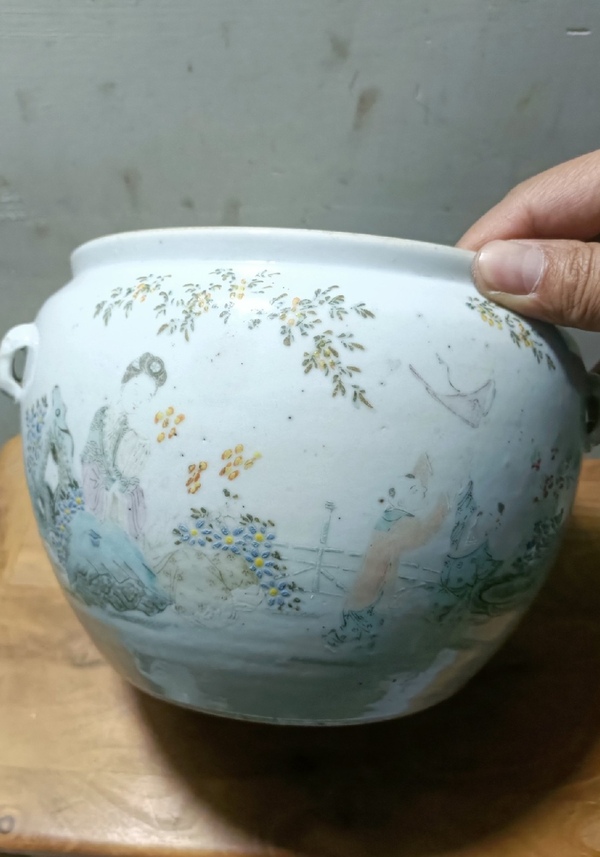 古玩陶瓷清末民初王子卿淺絳彩人物粥罐拍賣,當前價格0元