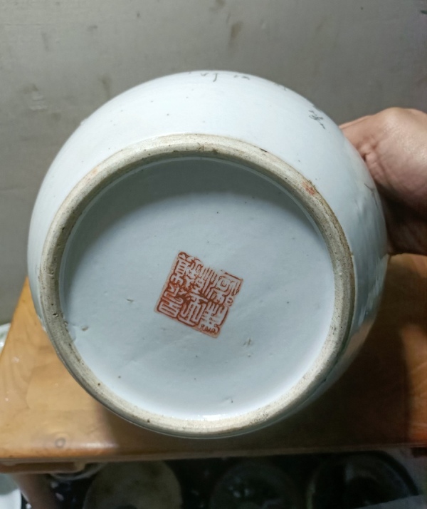 古玩陶瓷清末民初王子卿淺絳彩人物粥罐拍賣,當前價格0元