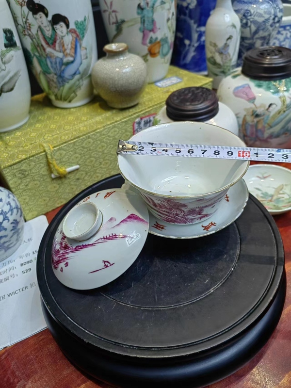 古玩陶瓷全品民國胭脂紅彩山水人物三才蓋碗拍賣,當前價格1700元