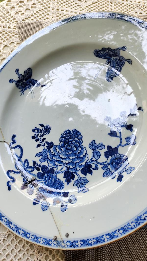古玩陶瓷清雍正青花碟戀花紋大盤拍賣,當前價格1000元