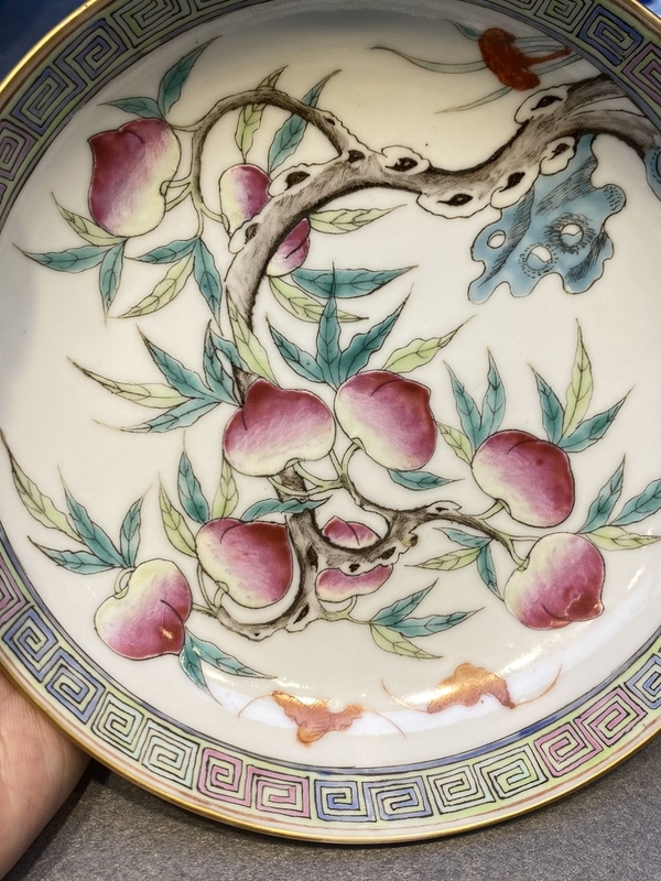 古玩陶瓷粉彩福壽紋盤一對,來源翟建民老師直播間拍賣,當前價格120000元