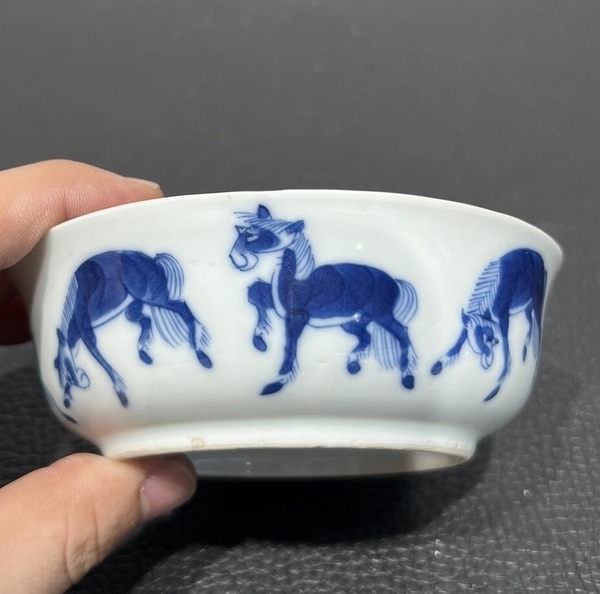 古玩陶瓷清代馬紋洗拍賣,當前價格2300元