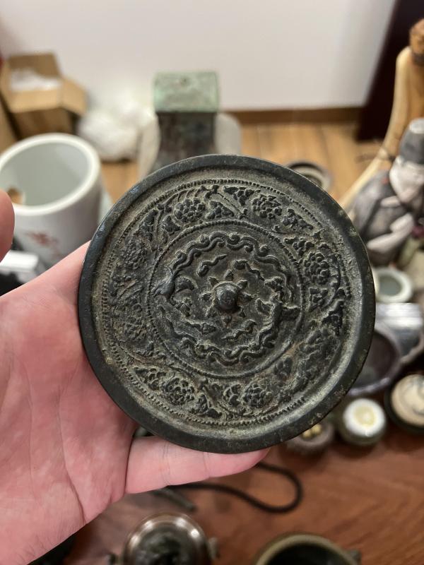 铜器辽代双凤纹铜镜拍卖，当前价格1399元