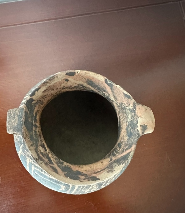 古玩陶瓷马家窑文化彩陶，纹饰稀有，底部有符号拍卖，当前价格1600元