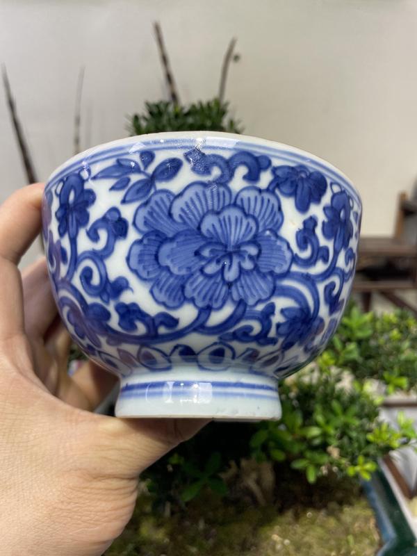 古玩陶瓷康熙頂級纏枝連青花碗拍賣,當前價格3980元