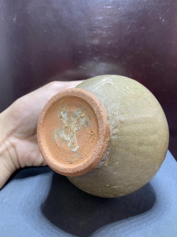 古玩陶瓷元,龍泉窯系仰蓮罐拍賣,當前價格1680元