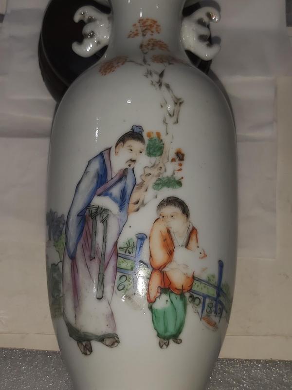 古玩陶瓷粉彩人物故事紋雙耳瓶拍賣,當前價格1580元