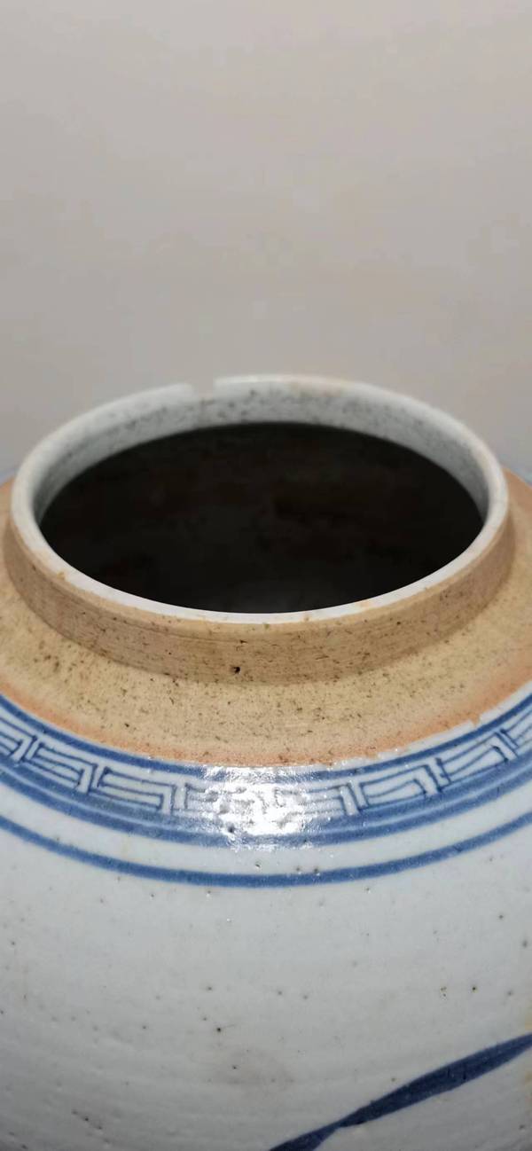 古玩陶瓷青花花蝶紋蓋罐拍賣,當前價格1000元