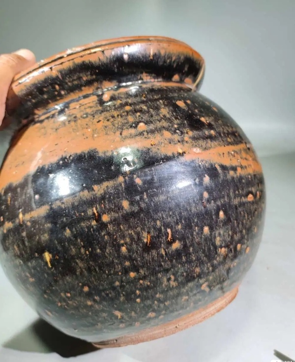 古玩陶瓷窯變釉黑褐釉罐拍賣,當前價格150元