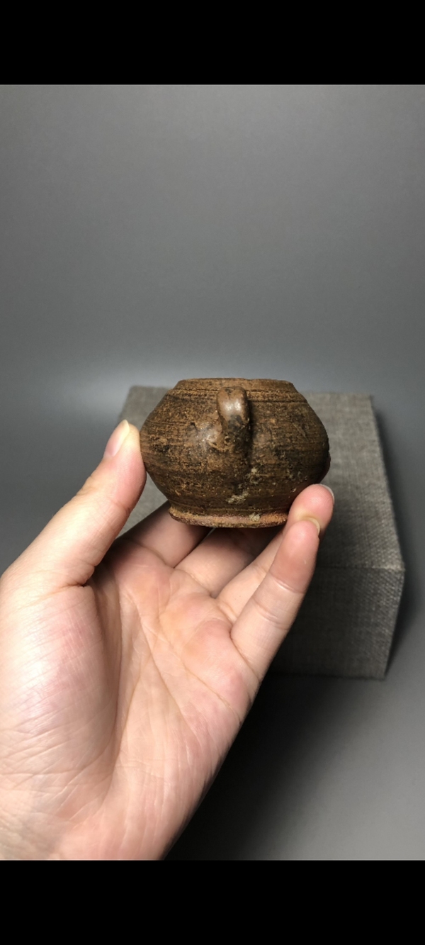 古玩陶瓷宋元吉州窯系醬釉水滴拍賣,當前價格980元