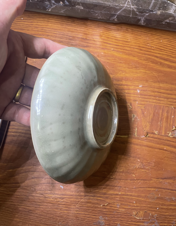古玩陶瓷【平臺實物保真】精品南宋龍泉青瓷刻仰蓮紋盤拍賣,當前價格12888元
