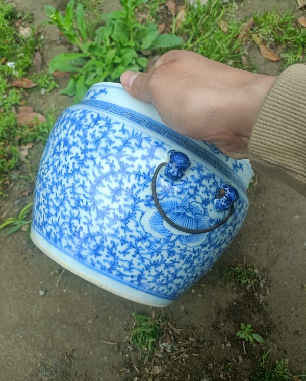 古玩陶瓷清中期青花淡描花卉紋粥罐拍賣，當(dāng)前價格2900元