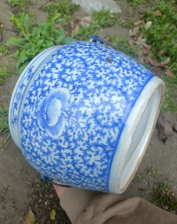 古玩陶瓷清中期青花淡描花卉紋粥罐拍賣，當(dāng)前價格2900元