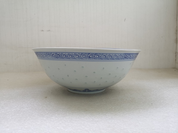 古玩陶瓷玲瓏瓷碗拍賣,當前價格345元