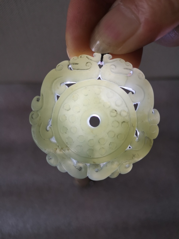 古玩玉器青海料雕雙龍佩拍賣,當(dāng)前價(jià)格260元