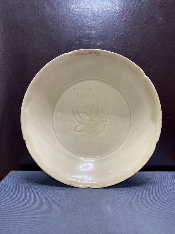 古玩陶瓷精品宋代仿定窯花口刻花洗拍賣,當前價格1998元