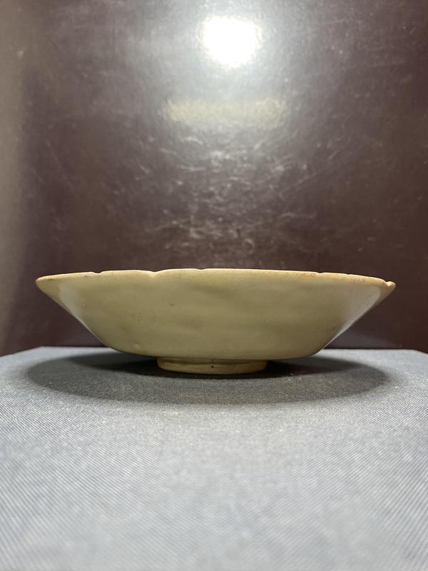 古玩陶瓷精品宋代仿定窯花口刻花洗拍賣,當前價格1998元