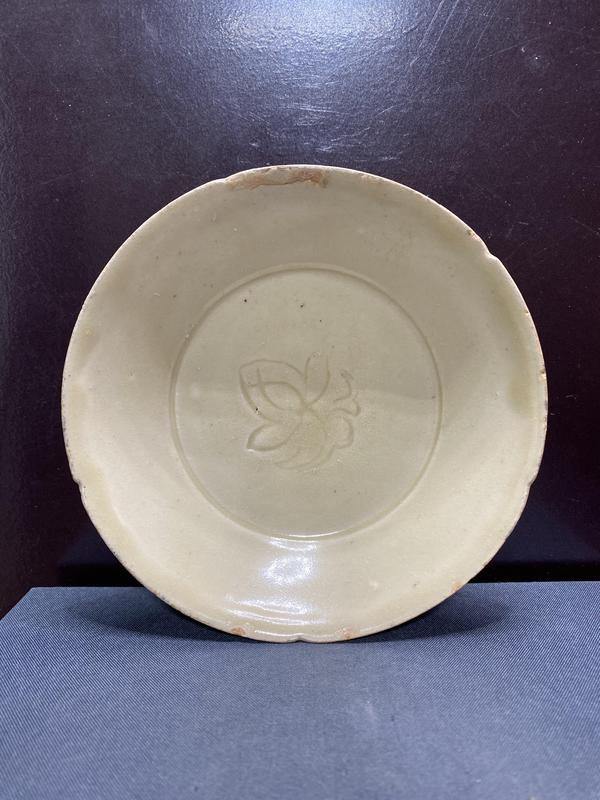 古玩陶瓷精品宋代仿定窯花口刻花洗拍賣,當前價格1998元