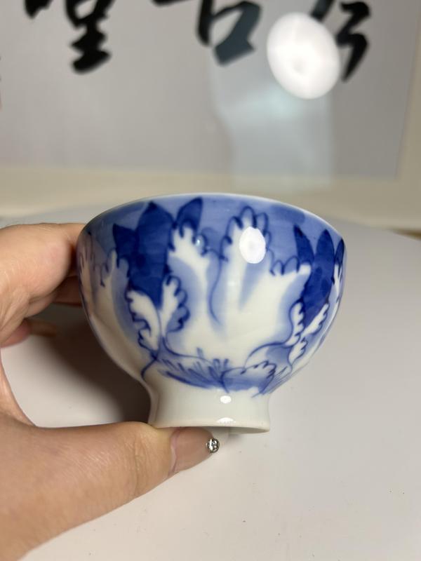 古玩陶瓷民國 精品青花花卉紋壓手杯拍賣,當前價格290元