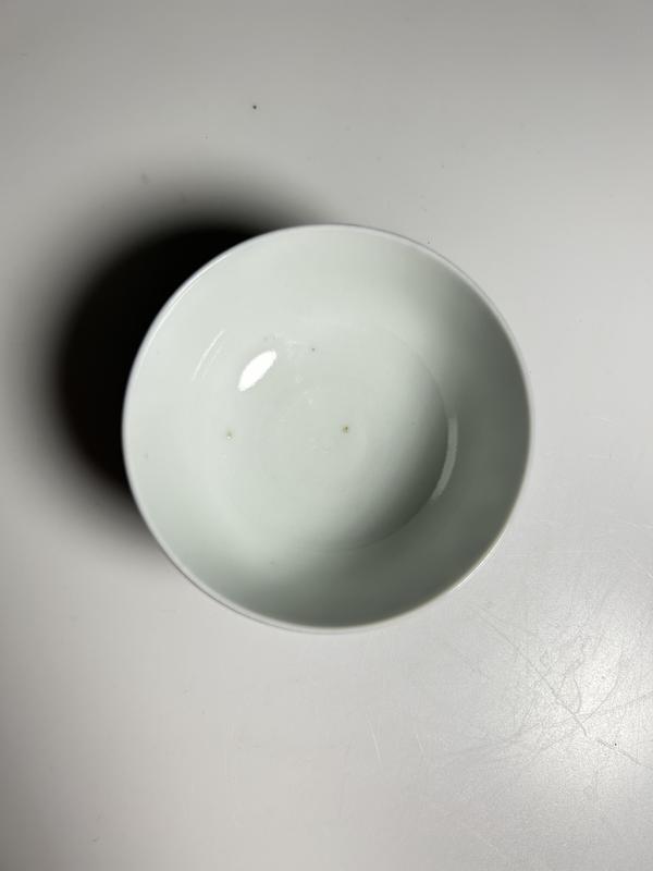古玩陶瓷民國 精品青花花卉紋壓手杯拍賣,當前價格290元
