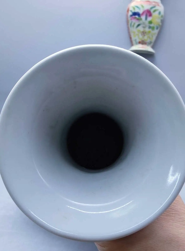 古玩陶瓷青花留白冰梅紋賞瓶拍賣,當前價格1698元