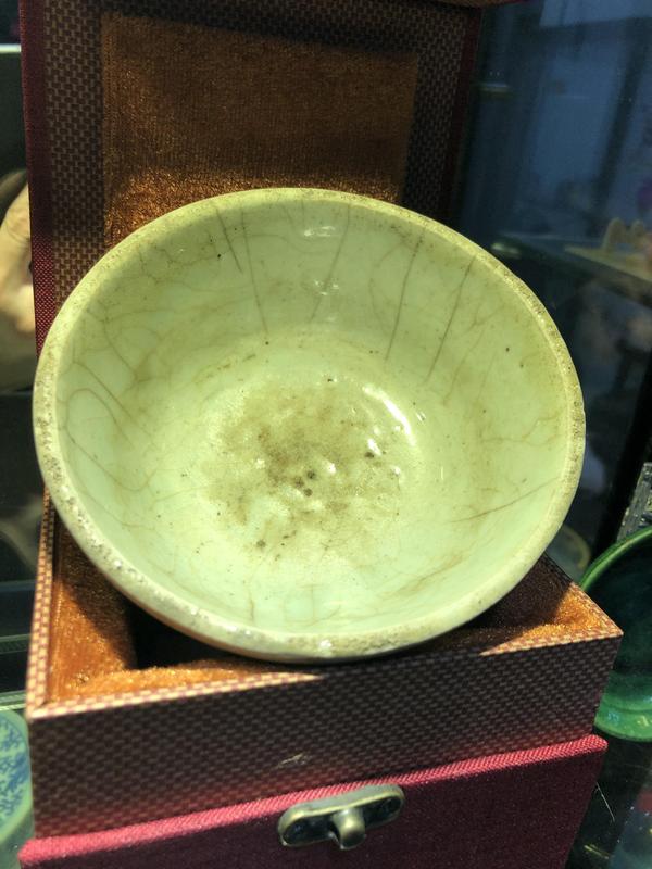 古玩轉(zhuǎn)賣南宋龍泉窯帝皇綠翡翠玉化官釉高足碗拍賣,當(dāng)前價(jià)格158元