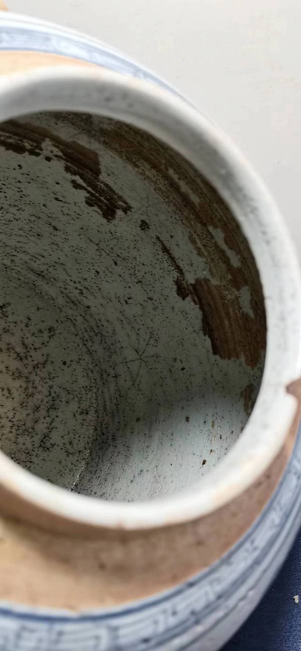 古玩陶瓷青花花蝶紋蓋罐拍賣,當前價格1000元