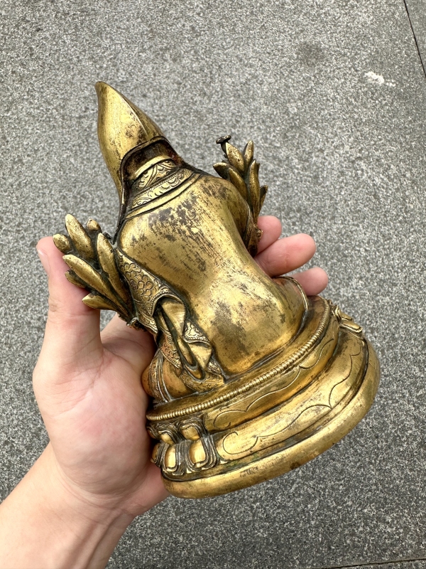 古玩铜器黄教上师像拍卖，当前价格70000元